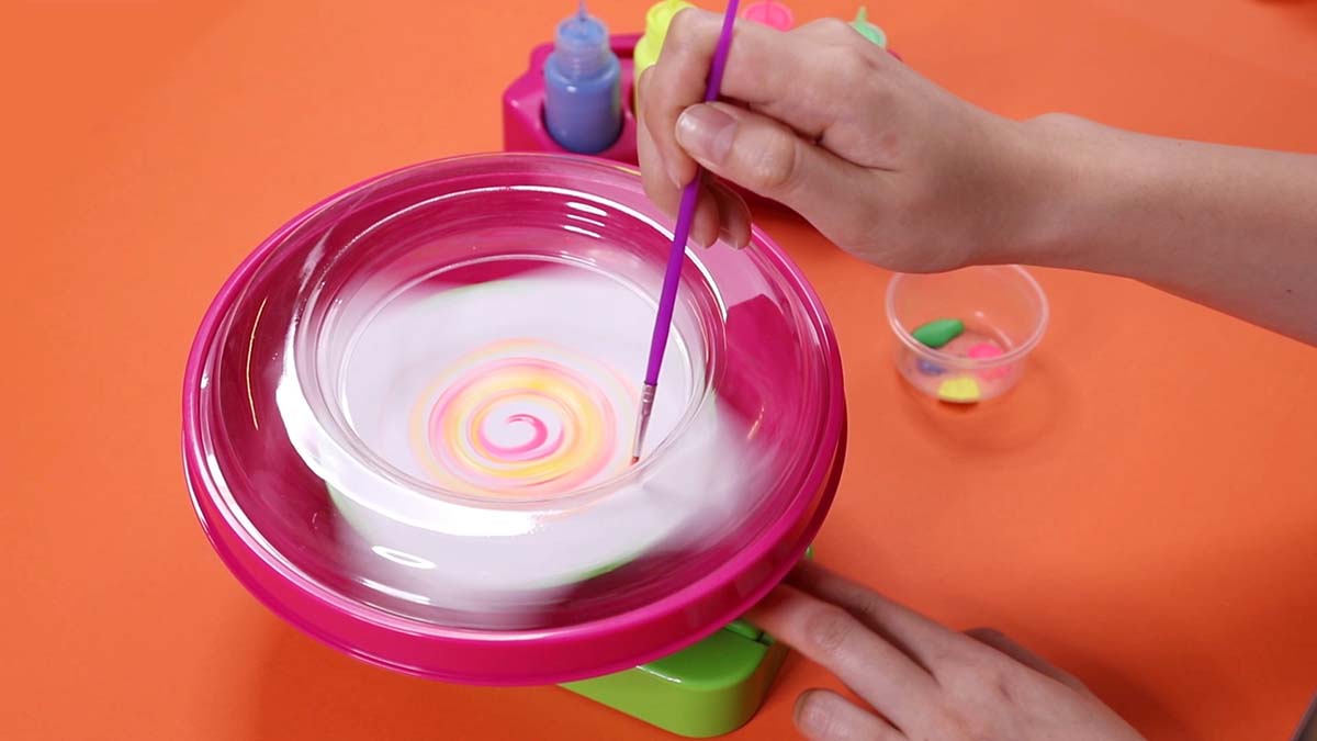 Thinking Kits/Tornado Spin Art