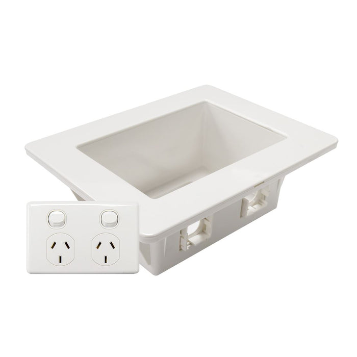 DYNAMIX Recessed Wall Box with 2x AMDEX style outlets. Incl. 2x ports switched